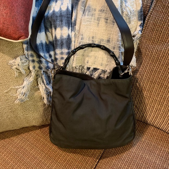 Authentic Gucci Bamboo 2way nylon shoulder bag - Picture 2 of 14